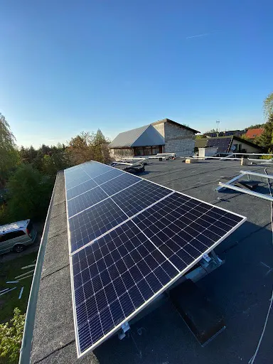 Apex Renewables - Fotowoltaika i Magazyny Energii Wrocław